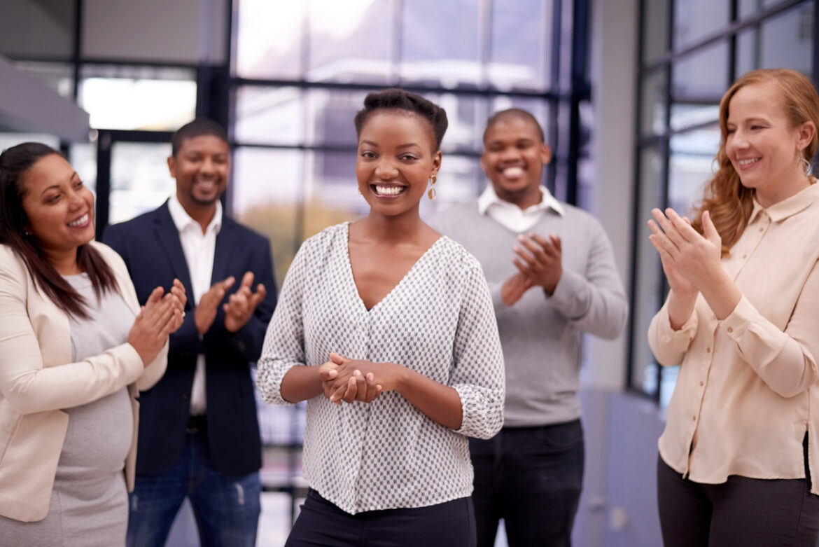 What Exactly Does It Mean to Praise and Recognize an Employee?