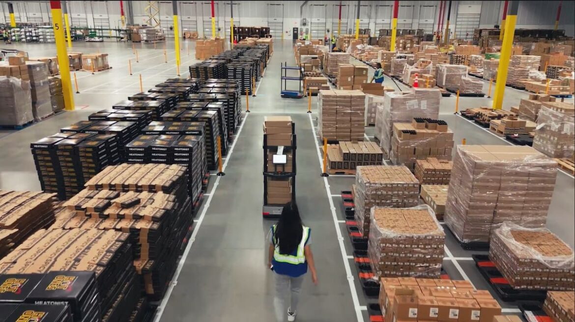 Choosing a Fulfilment Center for Global Shipping